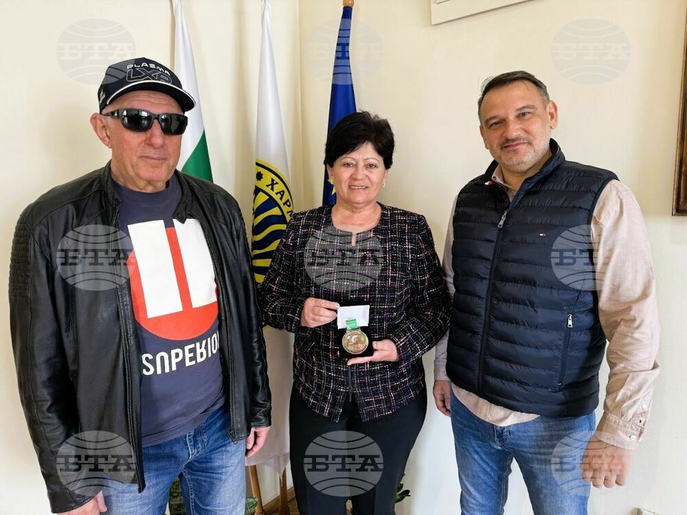 Атлетическата база в Харманли ще бъде обновена