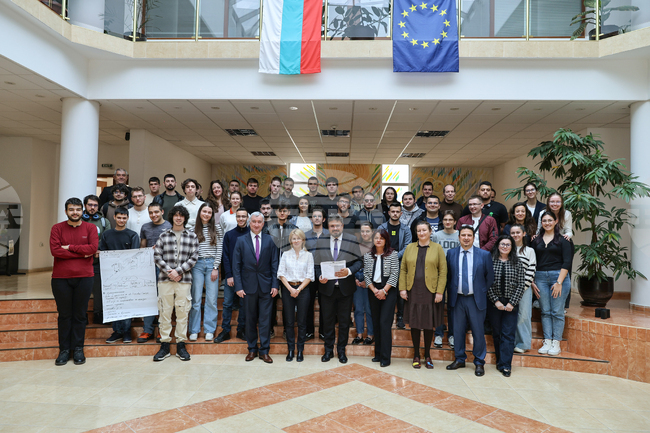 Габрово - Българска телеграфна агенция - Технически университет - хакатон - проект „Европа на Балканите: Заедно чрез знание”