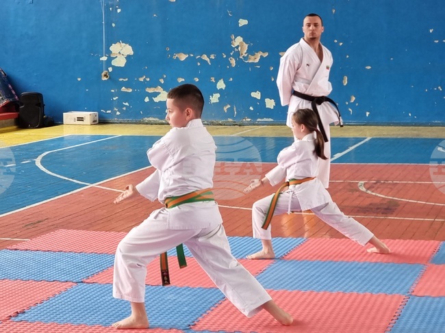 Кърджали - карате - демонстрация