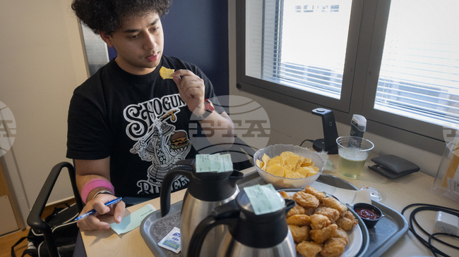 Прекомерната консумация на свръхпреработени храни значително увеличава риска от преддиабет при младежите, установи ново проучване