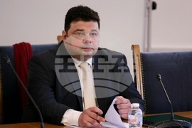 Парламент - Комисия по конституционни и правни въпроси - заседание