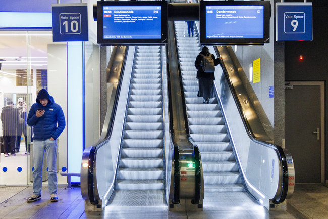 Белга: Железопътните профсъюзи в Белгия готвят нови стачки, след като преговорите с министъра на пенсиите се провалиха