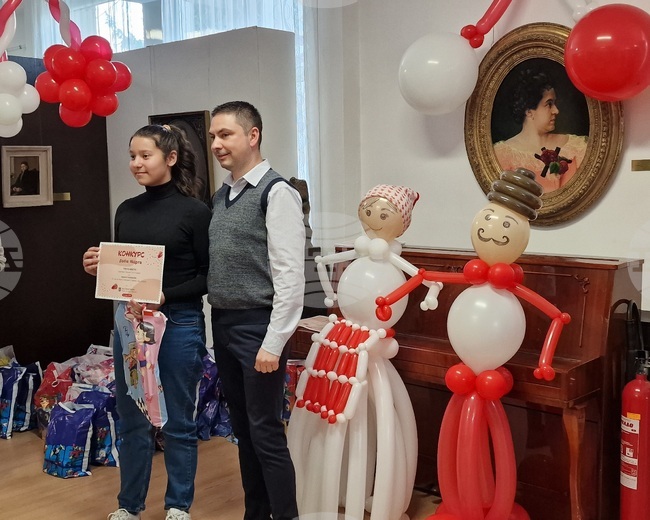 Свищов - конкурс за рисунка, мартеница и мартенско пано - награждаване