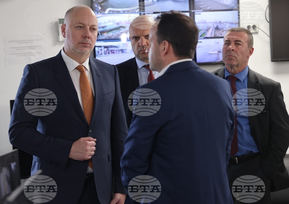 Росен Желязков се запозна с хода на акцията срещу контрабандата и избягване на данъчното облагане на горивата