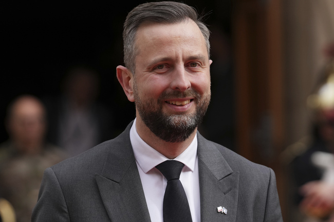 ПАП: Президентът на Полша подкрепя оттеглянето на страната от Конвенцията от Отава, заяви вицепремиерът на страната