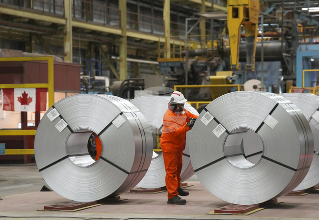 Изненадващ спад на безработицата в Канада през октомври, създадени са 66 600 нови работни места