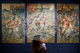 „Квадрат 500“ - гоблени - изложба