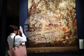 „Квадрат 500“ - гоблени - изложба