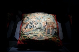 „Квадрат 500“ - гоблени - изложба