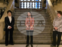 „Квадрат 500“ - гоблени - изложба