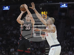 Clippers Heat Basketball