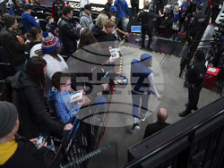 Knicks Trail Blazers Basketball