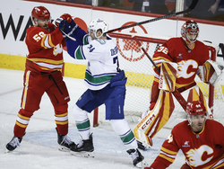 Canucks Flames Hockey