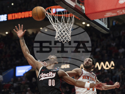 Knicks Trail Blazers Basketball