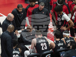 Knicks Trail Blazers Basketball