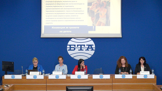 Пресконференция на тема: „Задължително споделено родителство – опасен експеримент с децата на България“