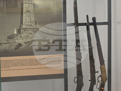 Лом - „Строителите на Паметника на свободата“ - изложба