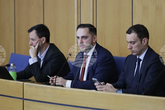 Председателят на Столичния общински съвет Цветомир Петров свиква извънредно заседание на съвета в петък заради отпадъците на София