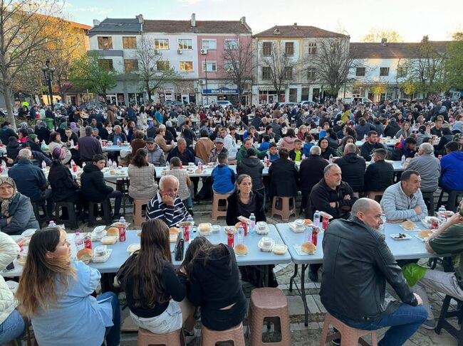 Момчилград ще е домакин на най-големия ифтар за тази година