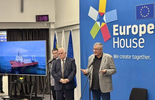 БАИ: Проф. Пимпирев, заедно с Иглика Трифонова, представиха своята книга „Христо Пимпирев. Антарктическият стопаджия“ в Дома на Европа в Сараево