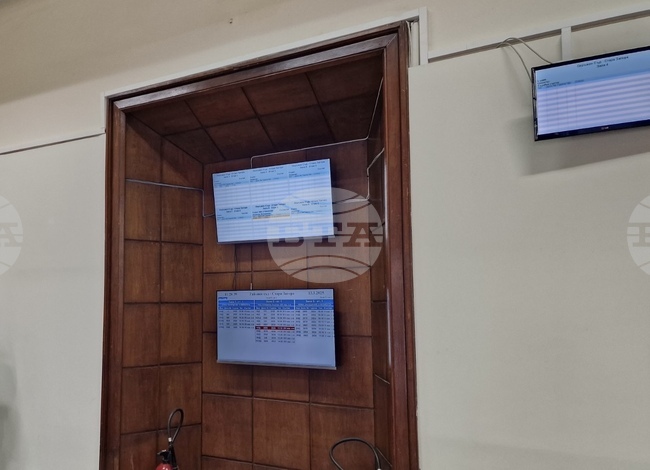 Окръжният съд в Стара Загора разглежда искането на прокуратурата за постоянен арест на двамата полицаи, обвинени в умишлено убийство