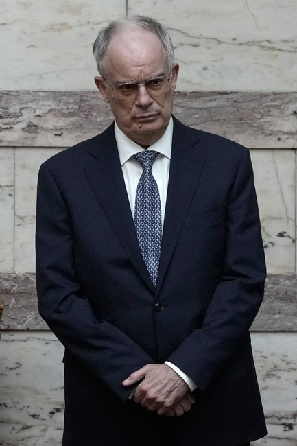 Новият президент на Гърция приветства инициативата за подсилване на отбранителните способности на Европа