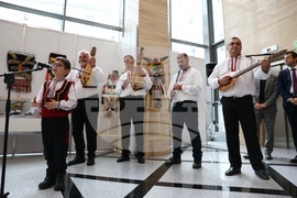 Народно събрание - кукерски маски - изложба