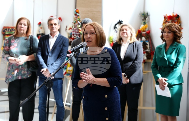 Народно събрание - кукерски маски - изложба