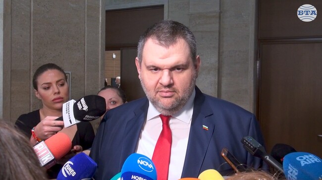 Няма да има предсрочни избори, ако се работи за хората, каза Делян Пеевски