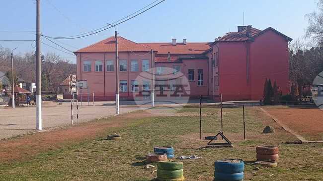 Общинският съвет в Криводол предостави имоти на три училища 