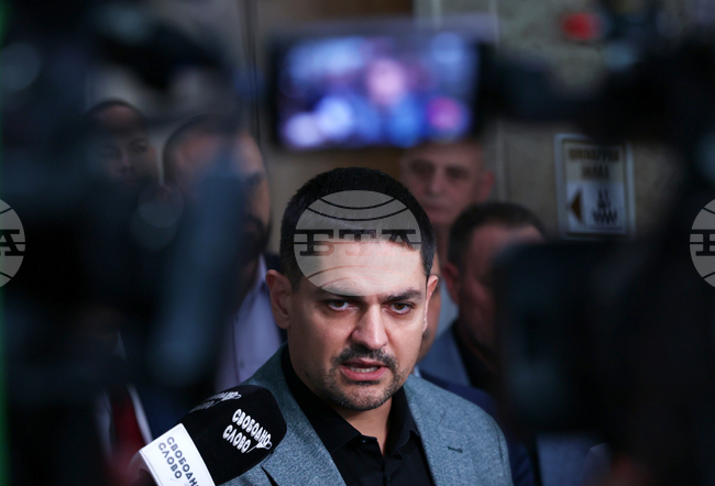 Чакаме "Величие" в парламента, но това не променя почти нищо, коментира лидерът на МЕЧ Радостин Василев 