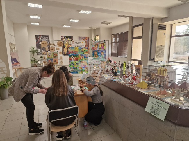 В Стара Загора започна „Месец на науките и изкуствата“, организиран от Младите омбудсмани