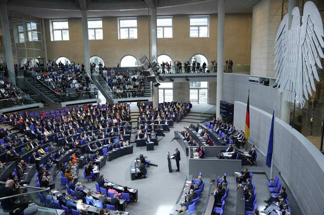 Германският парламент се готви да гласува мащабния план на консерваторите за инвестиции в отбраната и инфраструктурата