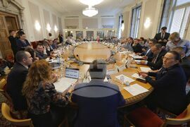 Парламент - Комисия по бюджет и финанси - заседание