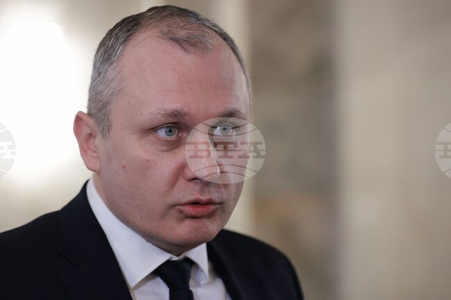 E-Government Minister Attends UNWE Forum on Digital Competence