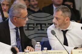 Парламент - Комисия по бюджет и финанси - заседание
