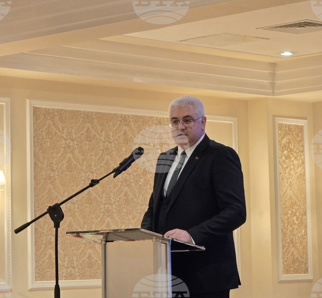 Турският посланик в България открои приноса на Турция за международната сигурност на среща в София под надслов "По-справедлив свят е възможен" 