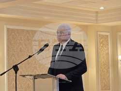 "По-справедлив свят е възможен" - среща