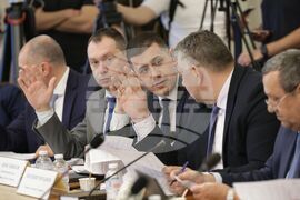 Парламент - Комисия по бюджет и финанси - заседание