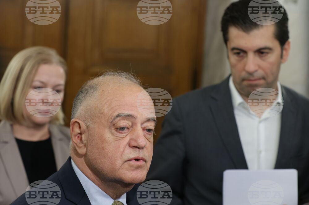 Отчетливо се вижда, че тези, които защитават мотивите на вота на недоверие, се солидизират с агресора Русия, каза Атанас Атанасов от ПП-ДБ