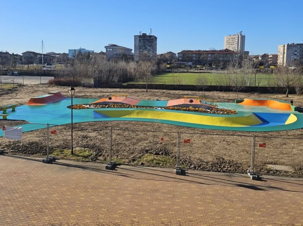 В Гълъбово бе открит нов скейт парк