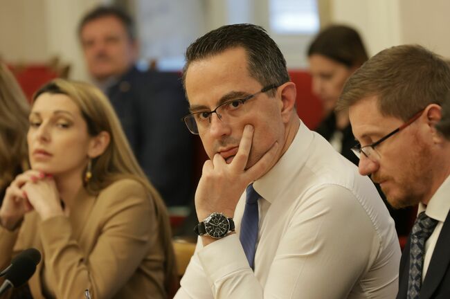 Vazrazhdane MP Ganev: Constitutional Court Tramplеs on What It Should Be Protecting as Supreme Authority
