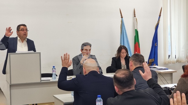 Общинските съветници в Кирково гласуваха актуализации на бюджета и на разпределението на капиталовите разходи за 2025 г.