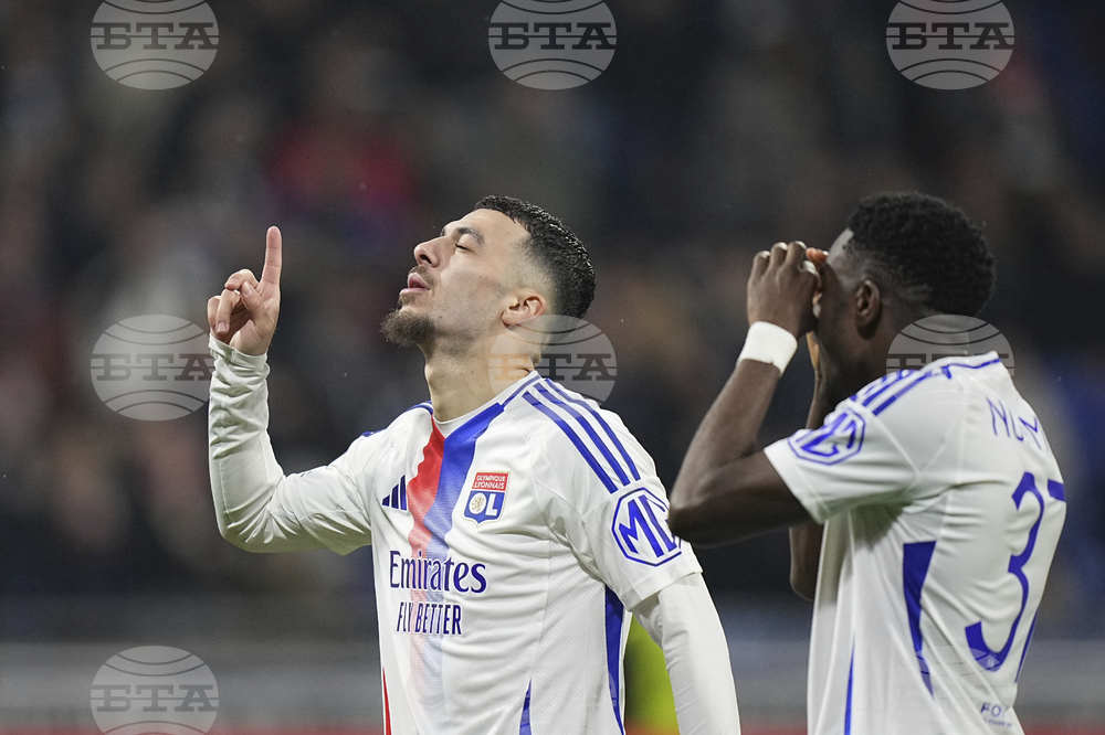 Олимпик (Лион) откри сезона във френската Лига 1 с победа като гост над Ланс