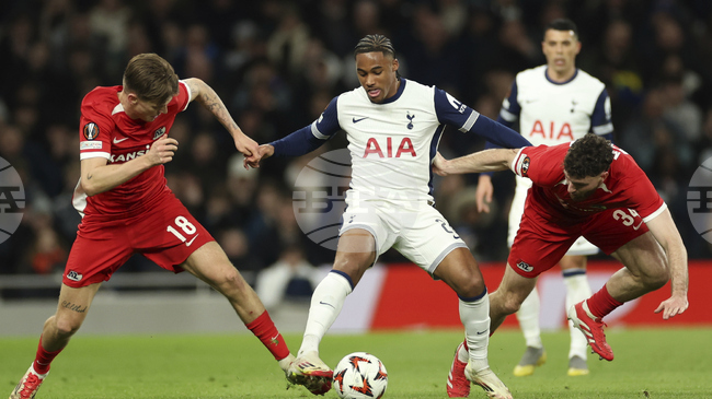 АЗ Алкмаар отложи срещата си в Ередивизи срещу Цволе заради плейофните мачове с Левски в Лигата на конференциите