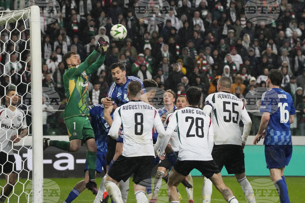 Легия (Варшава) се връща на четвъртфинал в Европа след 29 години, пестселива победа на Челси, словенският Целие чака Фиорентина