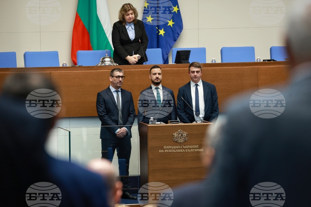 Трима нови народни представители положиха клетва