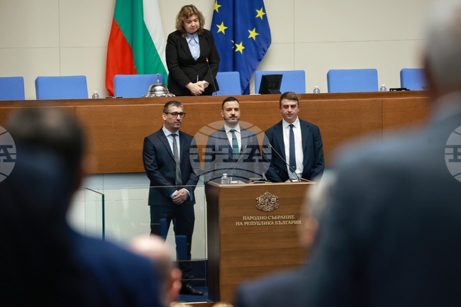 Трима нови народни представители положиха клетва 
