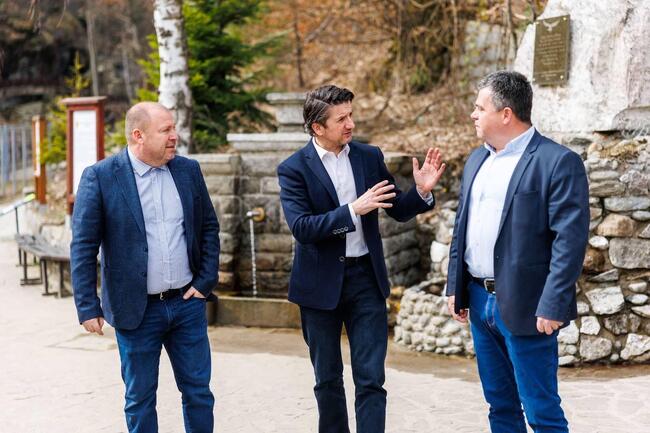 Министерството на туризма ще съдейства за възстановяването и популяризирането на крепостта "Траянови врата"