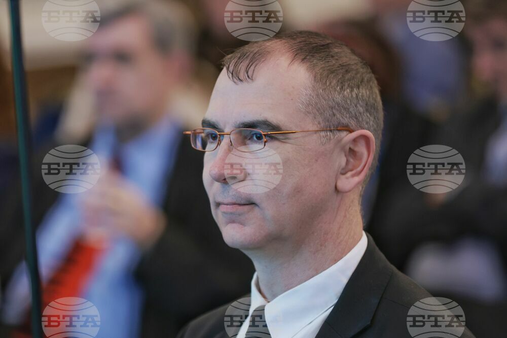 МИР води последователна политика в насърчаване на водородните технологии, заяви зам.-министърът на иновациите и растежа Георги Ангелов